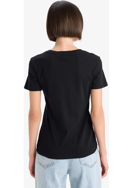 Slim Fit Dar Kesim V Yaka Basic Düz Ribana Kısa Kollu Siyah Tişört I1080AZ25AU