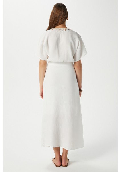 Kadın Nara Müslin Ekru Istiridye Nakışlı Bluz Etek Alt Üst Takım