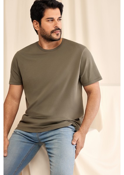 Erkek Haki %100 Pamuk Slim Fit Dar Kesim Bisiklet Yaka Tişört