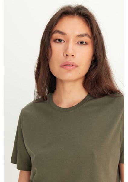 Erkek Haki %100 Pamuk Slim Fit Dar Kesim Bisiklet Yaka Tişört