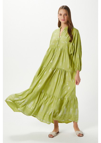 Modest Kadın Aliza Gümüş Detay %100 Viskon Yeşil Maksi Boy Yazlık Elbise