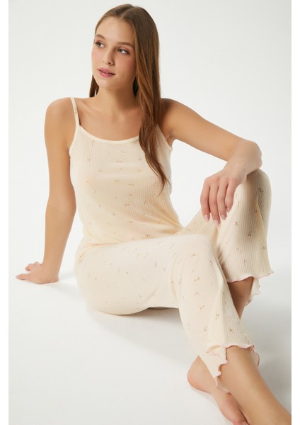 Kadın June Askılı Tereyağ Sarısı Minik Çiçekli Alt Üst Pijama Takımı fırsatları