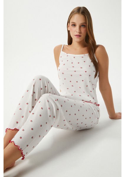 Kadın June Askılı Kiraz Desenli Alt Üst Pijama Takımı modelleri