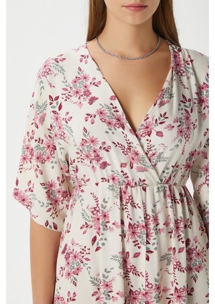 Kadın Katy Pembe Çiçekli Bel Lastikli Yırtmaçlı Viskon Yazlık Elbise