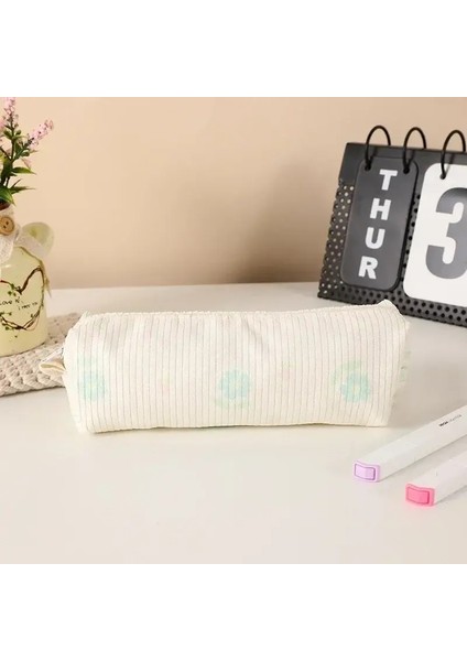 1 Adet Ins Basitlik Kalem Kılıfı Çocuklar Için Şık Sevimli Daisy Lale Floal Pencil Poşeti Taşınabilir Kurtarıcı Kırtasiye Depolama Çantası Renk: 4 (Yurt Dışından)