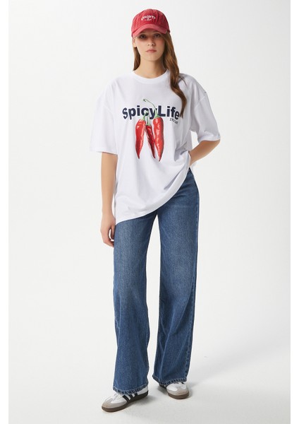 Kadın Spicy Biber Desenli Oversize T-Shirt modelleri