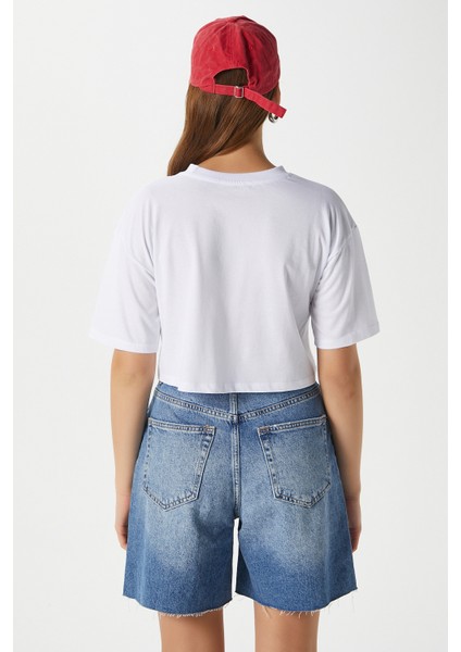 Kadın Cute Kiraz Baskılı Beyaz Crop T-Shirt