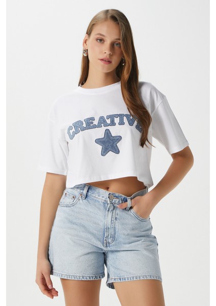 Kadın Creative Mavi Beyaz Nakışlı Crop T-Shirt