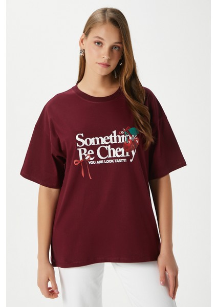 Kadın Something Kiraz Baskılı Bordo Oversize T-Shirt