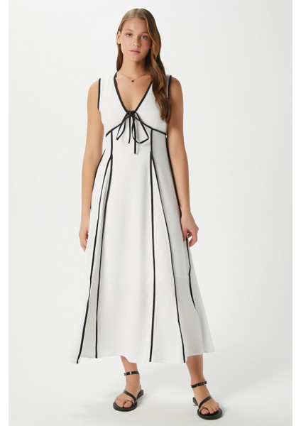 Kadın Dora Astarlı Beyaz Siyah Şeritli Kolsuz Elbise