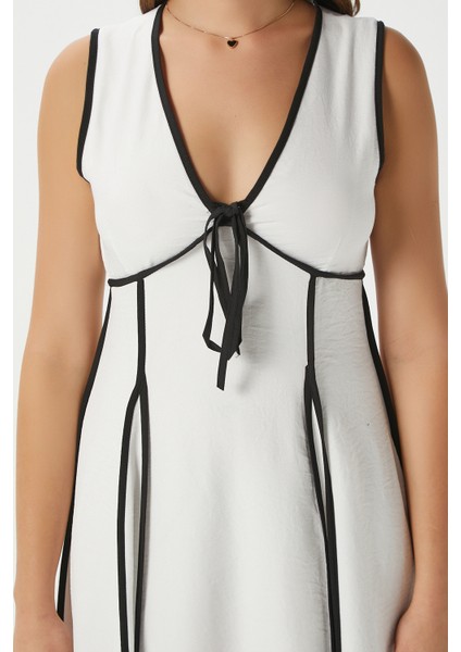 Kadın Dora Astarlı Beyaz Siyah Şeritli Kolsuz Elbise