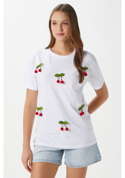 Kadın Chery Beyaz Kiraz Dikişli T-Shirt