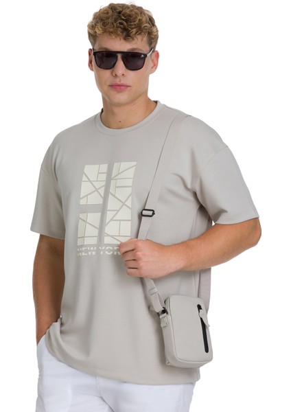 Ekru Regular Fit Bisiklet Yaka Oversize Tişört modelleri