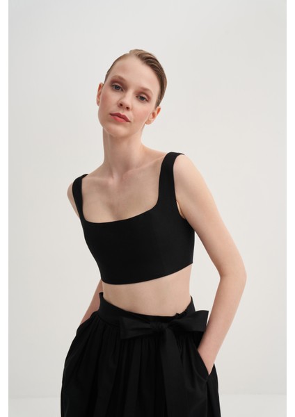 Fiyonklu Etek indirimleri