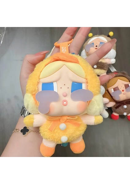 Crybaby Peluş Anahtar Animasyon Animasyon Karikatür Keychain Kawaii Sırt Çantası Dekorasyon Araba Anahtar Aksesuarlar Erkek ve Kadın Hediyeler Renk: D (Yurt Dışından)