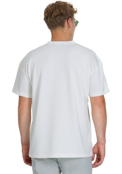 Beyaz Regular Fit Bisiklet Yaka Oversize Tişört indirimleri