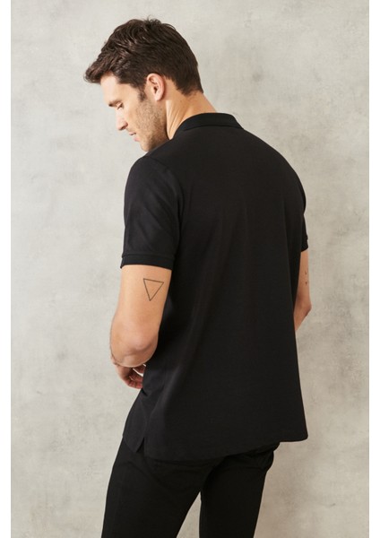 AC&Co / Altınyıldız Classics Erkek Çekmeyen Pamuklu Kumaş Slim Fit Dar Kesim Simsiyah Kıvrılmaz Polo Yaka T-shirt