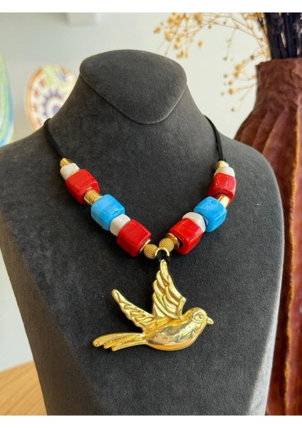 Kırmızı Mavi Cam Boncuk Kuş Kolye fırsatları