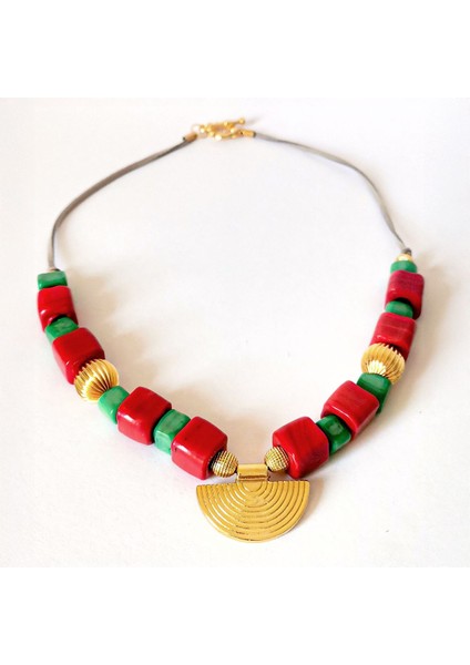 Kırmızı Yeşil Altın Detaylı Cam Boncuk Kolye fiyatları