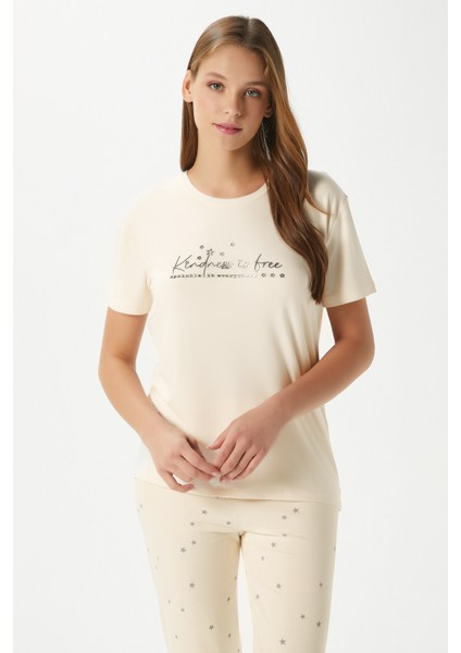 Kadın Kindness Yumuşak Doku Tereyağ Sarısı Yıldız Desen Bisiklet Yaka Kısa Kollu Alt Üst Pijama Takımı modelleri