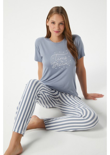 Kadın Time Yumuşak Doku Gri Çizgili Bisiklet Yaka Kısa Kollu Alt Üst Pijama Takımı