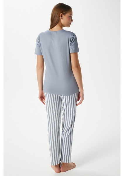 Kadın Time Yumuşak Doku Gri Çizgili Bisiklet Yaka Kısa Kollu Alt Üst Pijama Takımı indirimleri