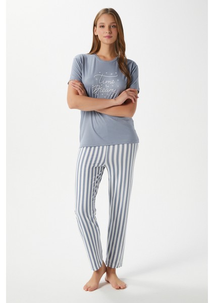 Kadın Time Yumuşak Doku Gri Çizgili Bisiklet Yaka Kısa Kollu Alt Üst Pijama Takımı