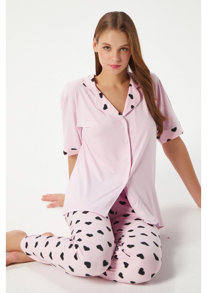 Kadın Lily Yumuşak Doku Pembe Kalpli Ön Düğmeli Kısa Kollu Pijama Takımı