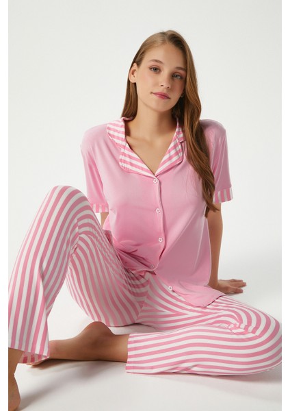 Kadın Elena Yumuşak Doku Pembe Çizgili Ön Düğme Kısa Kollu Pijama Takımı fırsatları