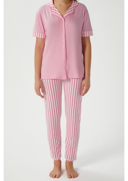 Kadın Elena Yumuşak Doku Pembe Çizgili Ön Düğme Kısa Kollu Pijama Takımı