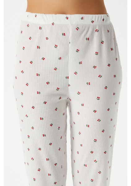 Kadın Fırfırlı Kiraz Ön Düğmeli Kısa Kol Alt Üst Pijama Takımı