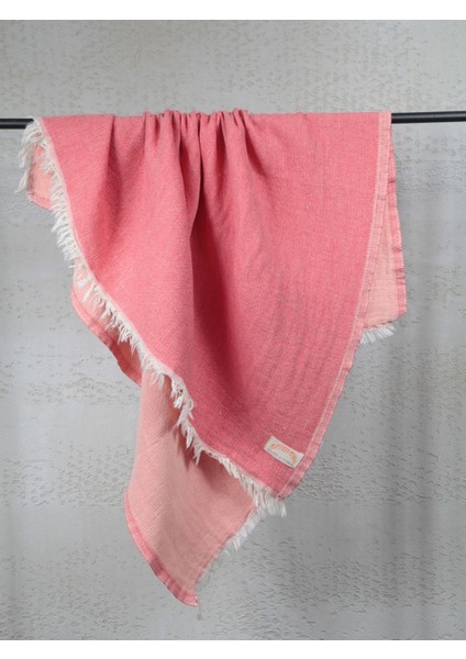 3 Katlı Müslin Bebek Havlusu Kırmızı – %100 Pamuk, 100x100 cm, 0–6 Yaş, Emici ve Yumuşak