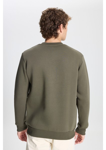 Erkek Haki Standart Fit Normal Kesim Içi Polarlı 3 Iplik Bisiklet Yaka Pamuklu Sweatshirt