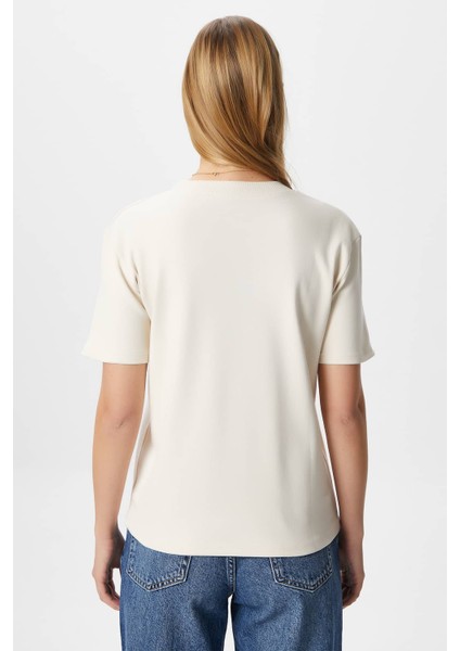 Kadın Rise Dekoratif Yaka Tok Doku %100 Pamuk Açık Bej T-Shirt