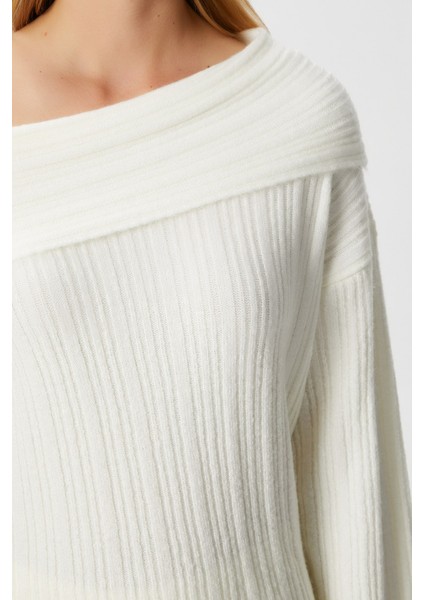 Kadın Perla Krem Yumuşak Dokulu Kazak fiyatları