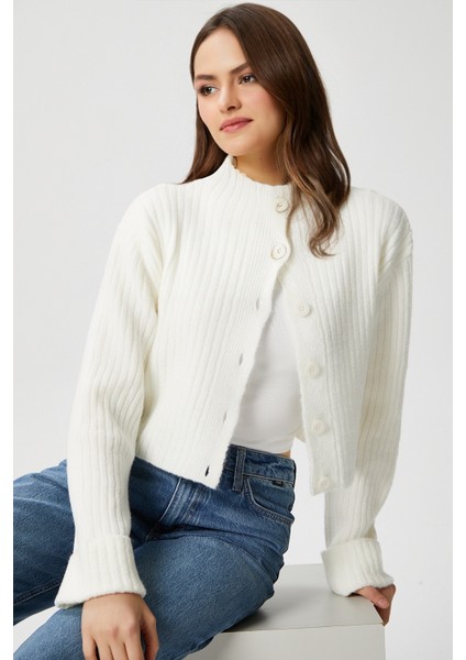 Kadın Wendy Yumuşak Doku Dik Yaka Ekru Triko Hırka
