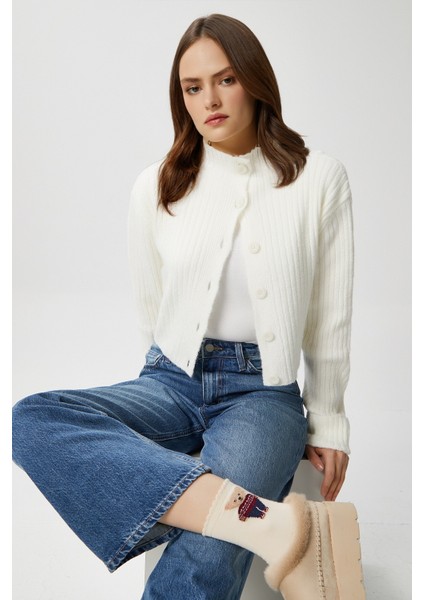 Kadın Wendy Yumuşak Doku Dik Yaka Ekru Triko Hırka indirimleri