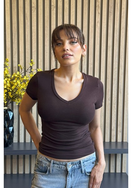 GD0051 V Yaka Buzzy Body fırsatları