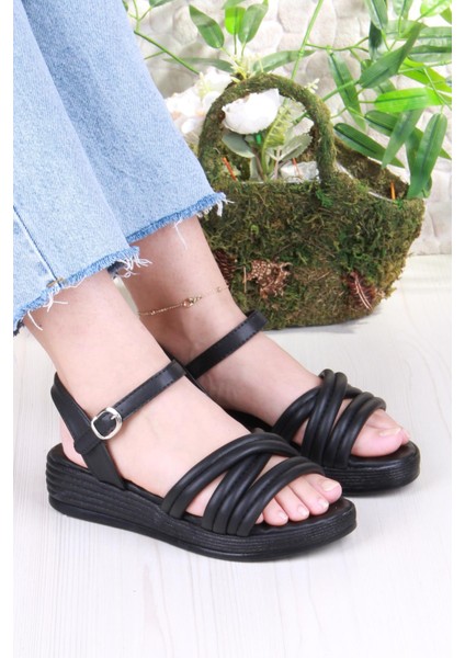 05-2065 Soft Rahat Toka Detaylı Çapraz Bant Kadın Sandalet