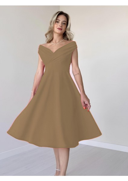 AYDOGANTICARET44 Kadın Kısa Kollu Kruvaze Yaka Eteği Volanlı Krep Elbise modelleri