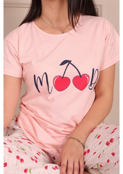 Kadın Mood Sloganlı Vişne Desenli Kısa Kol Pijama Takımı Pudra modelleri