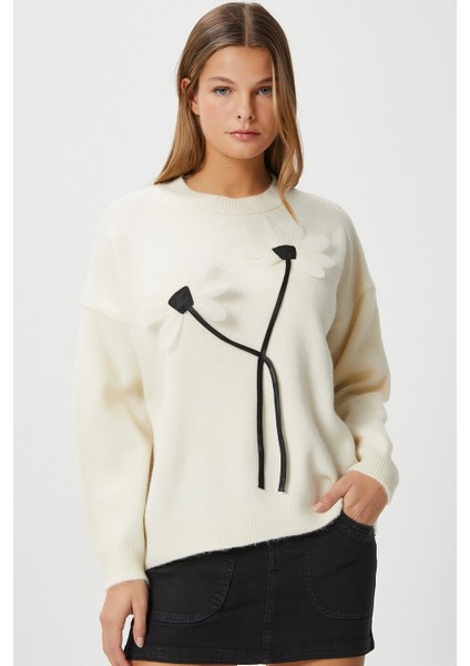 Kadın Miranda Çiçek Detay Ekru Triko Kazak