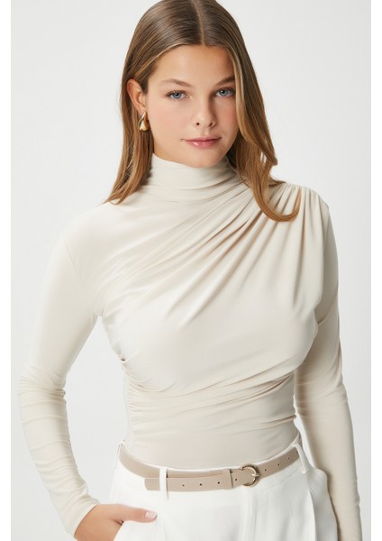 Kadın Moon Büzgülü Açık Bej Sandy Bluz fırsatları