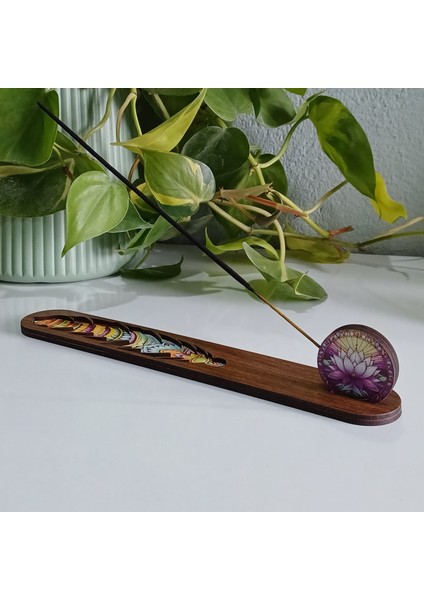 Lotus ve Renkli Tüy Motifli Ahşap Tütsülük 🌸