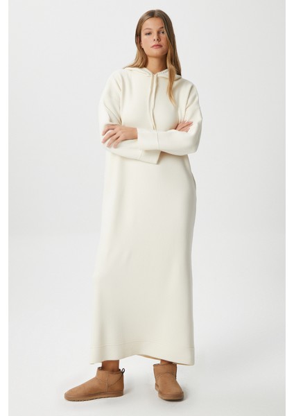 Kadın Fusion Kapüşonlu Krem Uzun Triko Elbise