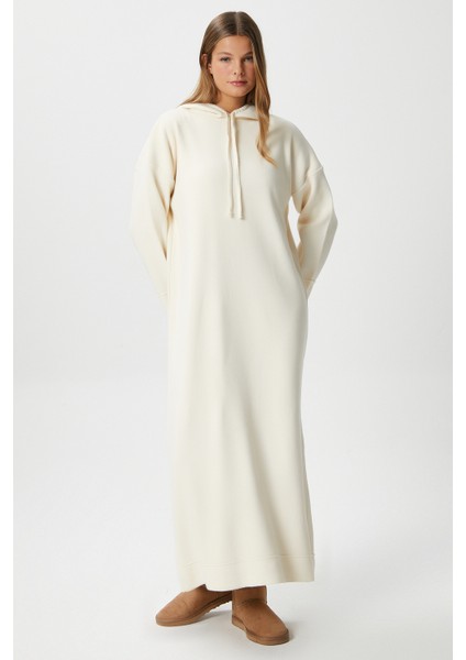 Kadın Fusion Kapüşonlu Krem Uzun Triko Elbise fırsatları