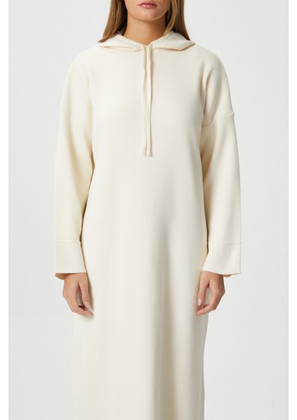 Kadın Fusion Kapüşonlu Krem Uzun Triko Elbise
