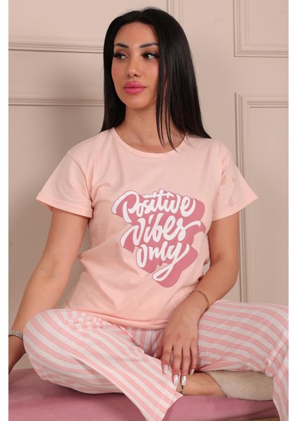 Kadın Sloganlı Kısa Kol Altı Uzun ve Desenli Penye Pijama Takımı Somon