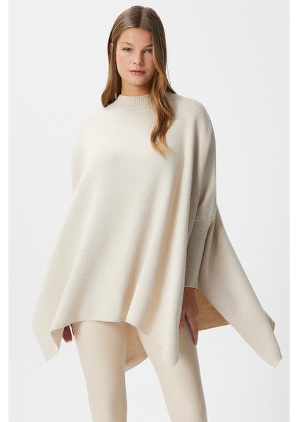 Kadın Zenta Oversize Yan Yırtmaçlı Bej Triko Kazak