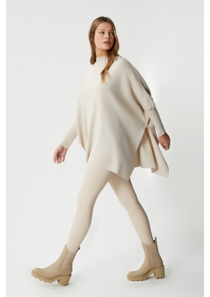 Kadın Zenta Oversize Yan Yırtmaçlı Bej Triko Kazak